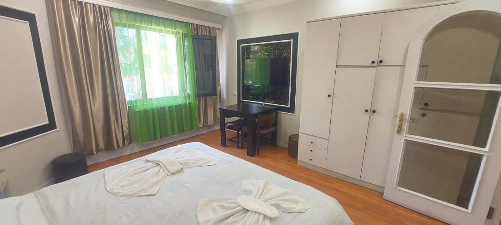 Metrepol Hotel バトゥーミ エクステリア 写真
