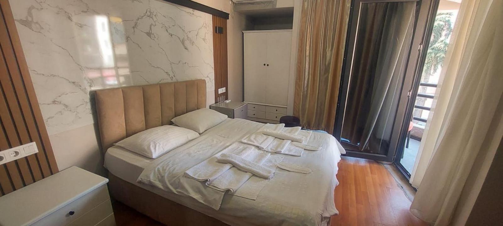 Metrepol Hotel バトゥーミ エクステリア 写真