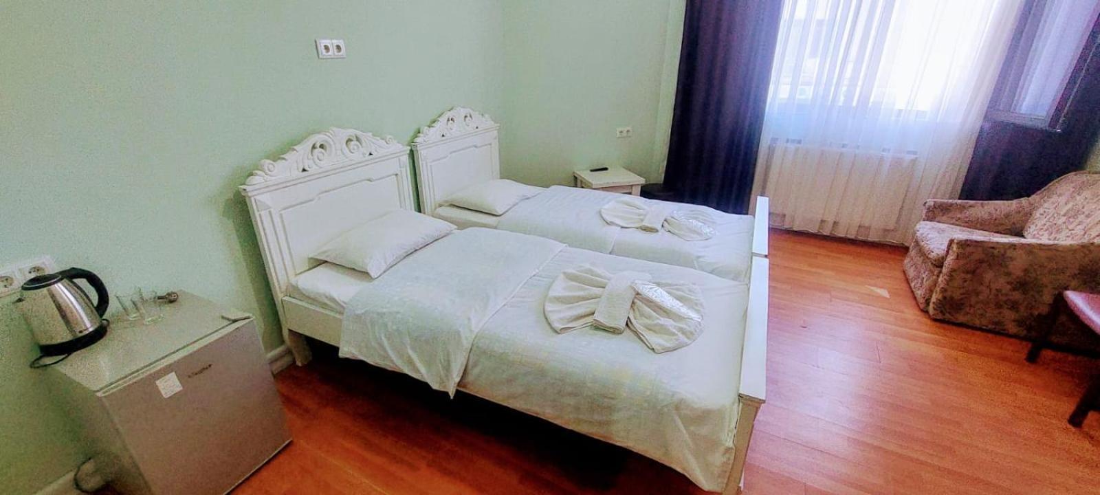 Metrepol Hotel バトゥーミ エクステリア 写真