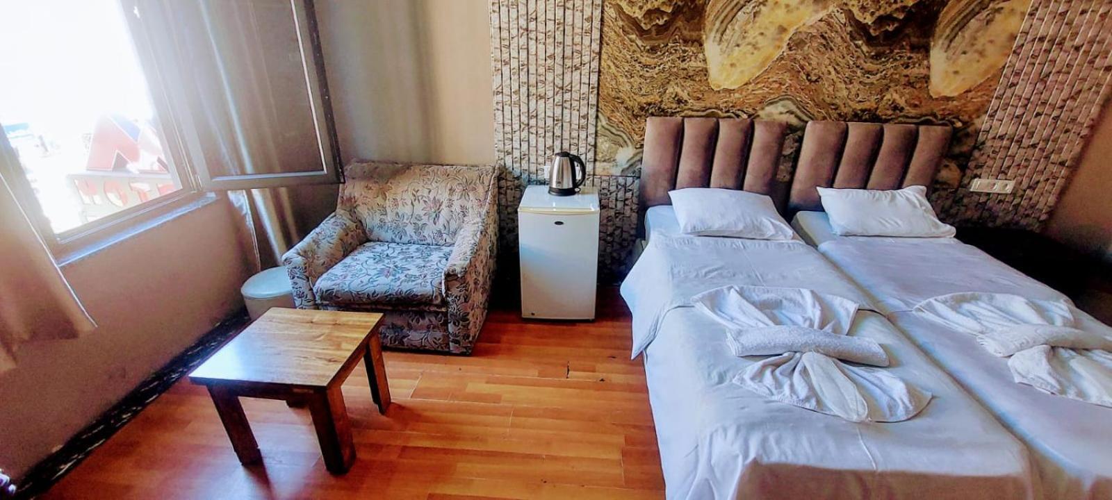Metrepol Hotel バトゥーミ エクステリア 写真