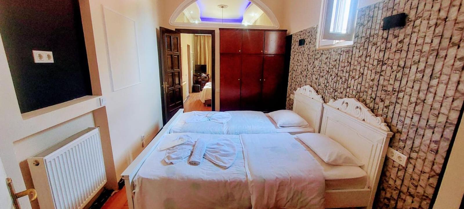 Metrepol Hotel バトゥーミ エクステリア 写真